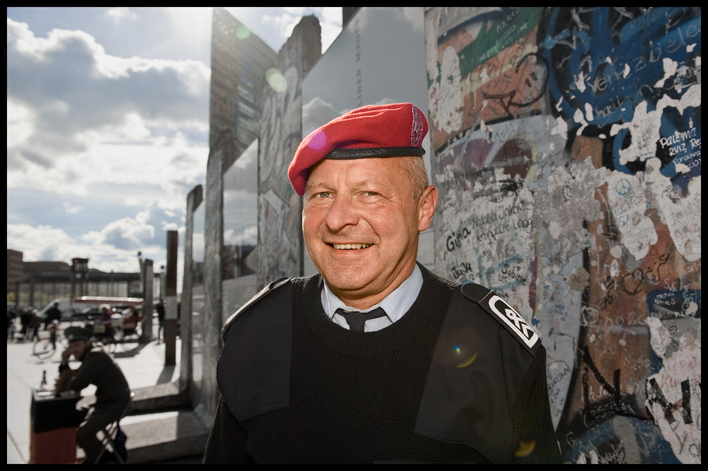 APF_BerlinWallSoldier